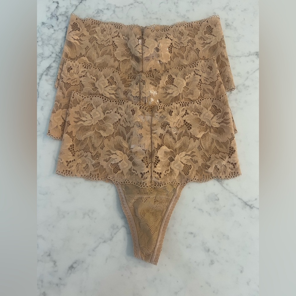 Soma Thong Panties Set Of 3 Embraceable  Signatures Lace Small Thongs New